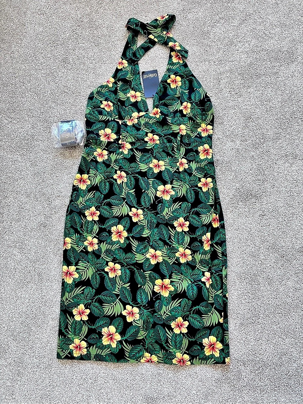 Collectif Ramona Tropical Hibiscus Pencil Dress  in Green & Black Retro Tiki 14